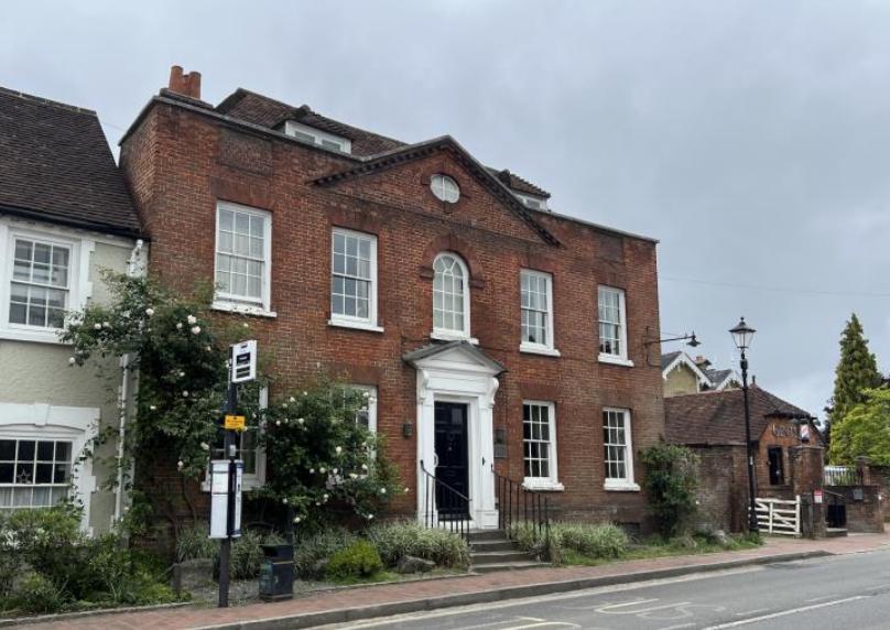 Bid to build home in garden of listed building 