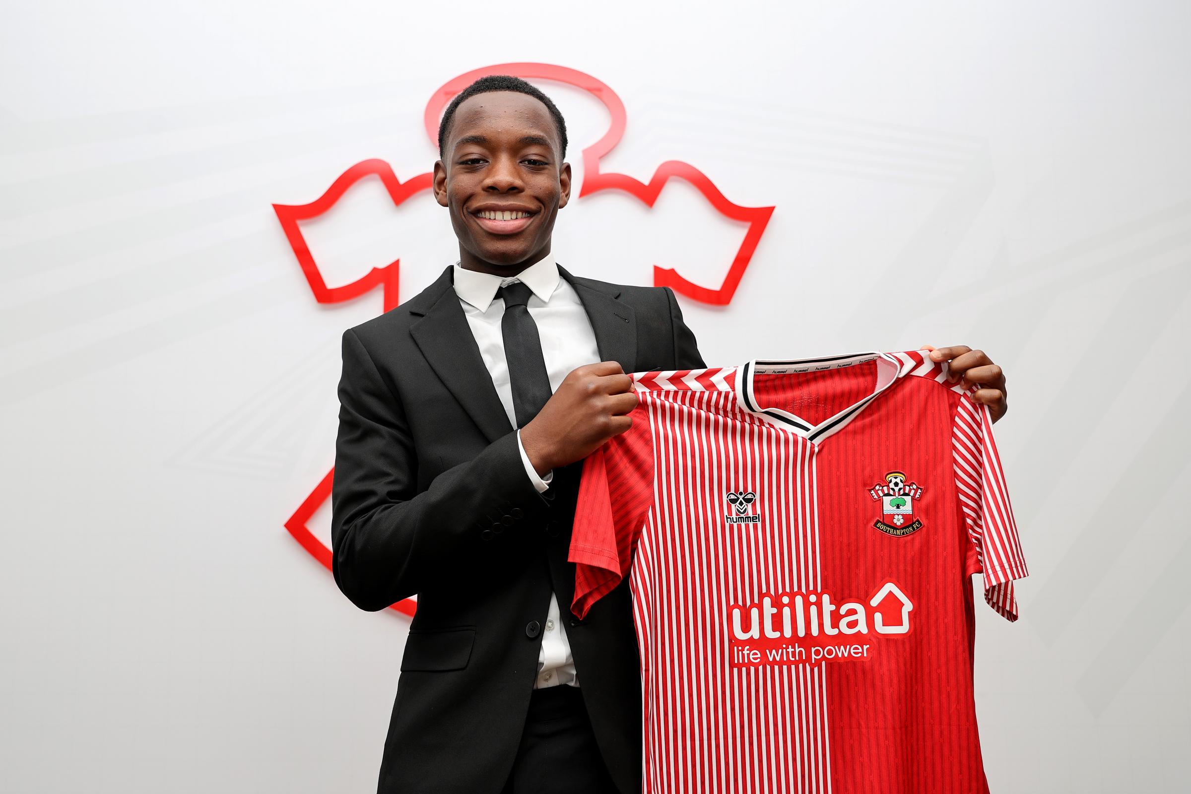 Young Southampton FC forward signs first professional contract