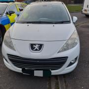 Police stop Peugeot in Vineside, Gosport