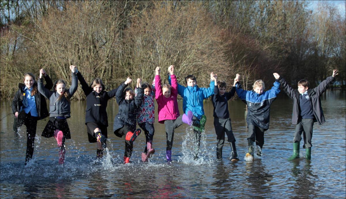 Floods of February 2014 - Fordingbridge Junior School pupils, Fordingbridge