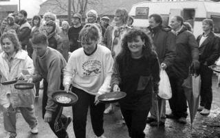 Pancake race at Great Lakes, Hiltingbury Road, Chandler's Ford - February 10, 1990