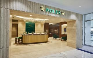 Luxury jewellery business Laings has opened a Rolex showroom in its Southampton store