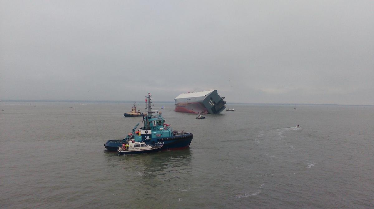 Ship runs aground at Brambles Bank of the Isle of Wight - Amanda Benning