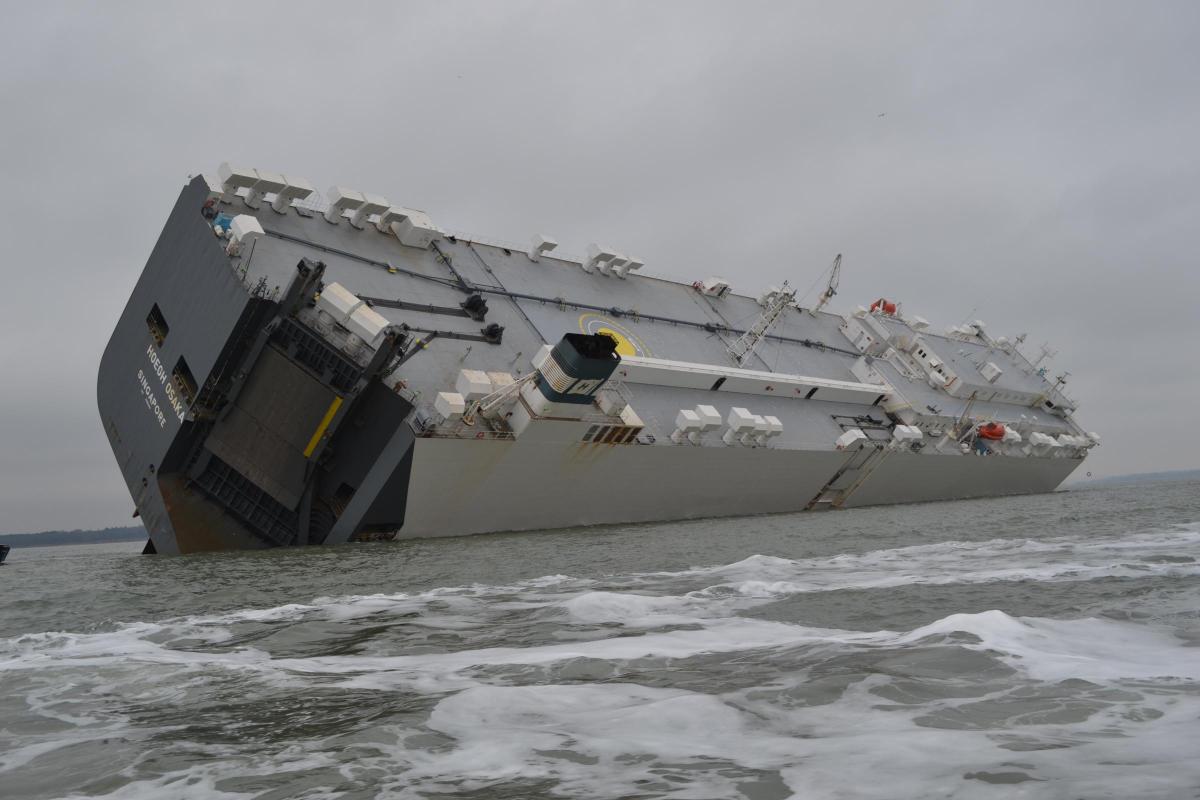 Ship runs aground at Brambles Bank of the Isle of Wight - Andrew Bowring